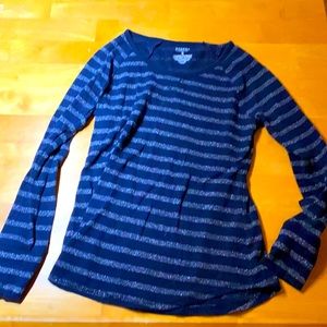 2 long sleeve size medium tops
